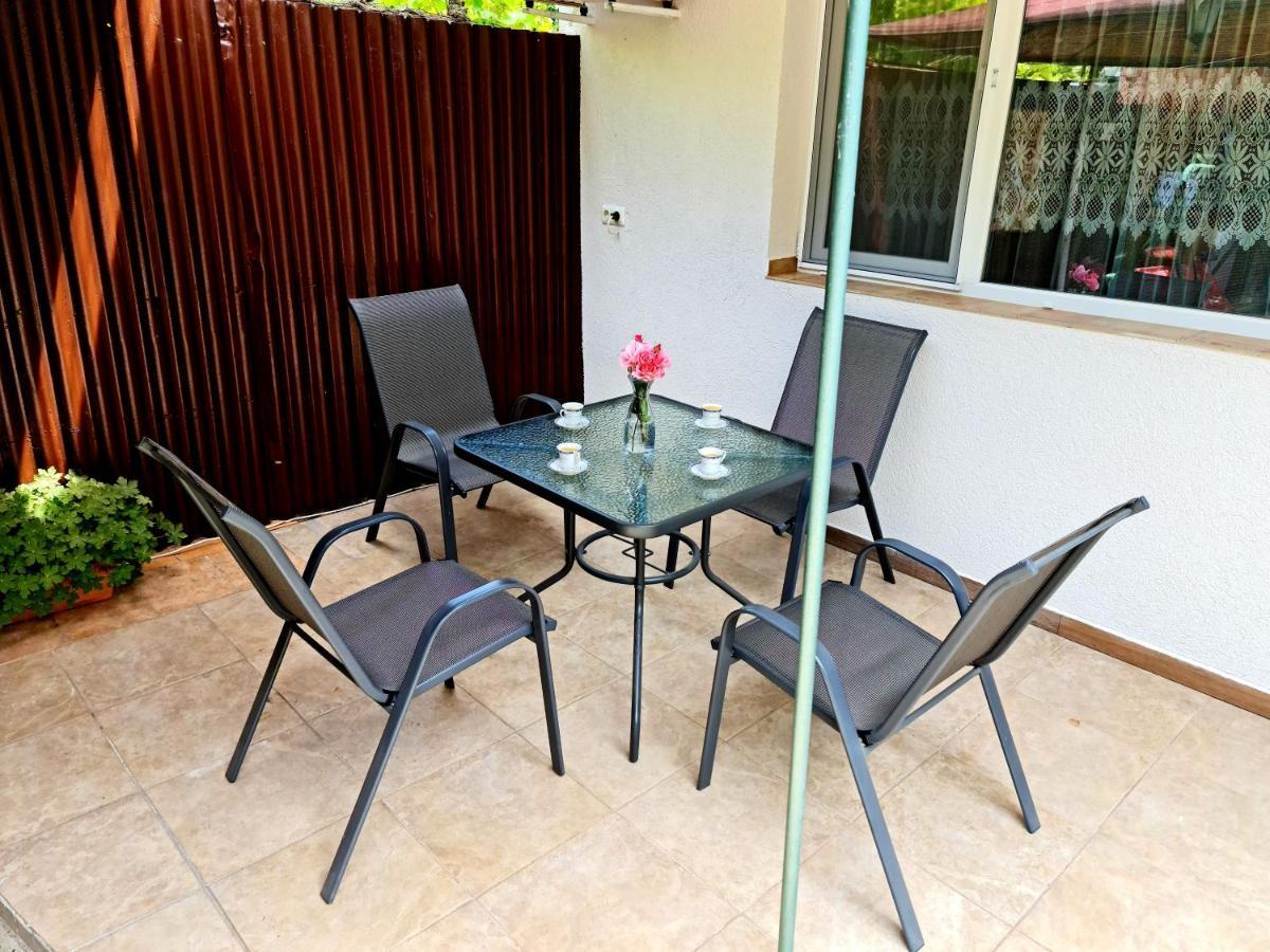 בלצ'יק Fema Guest House מראה חיצוני תמונה