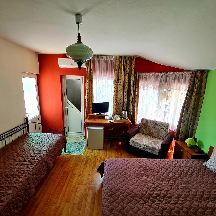 בלצ'יק Fema Guest House מראה חיצוני תמונה