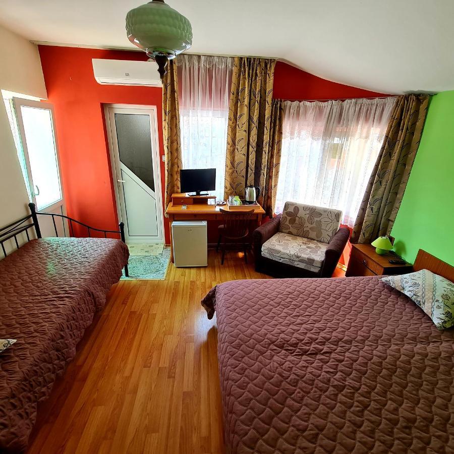 בלצ'יק Fema Guest House מראה חיצוני תמונה