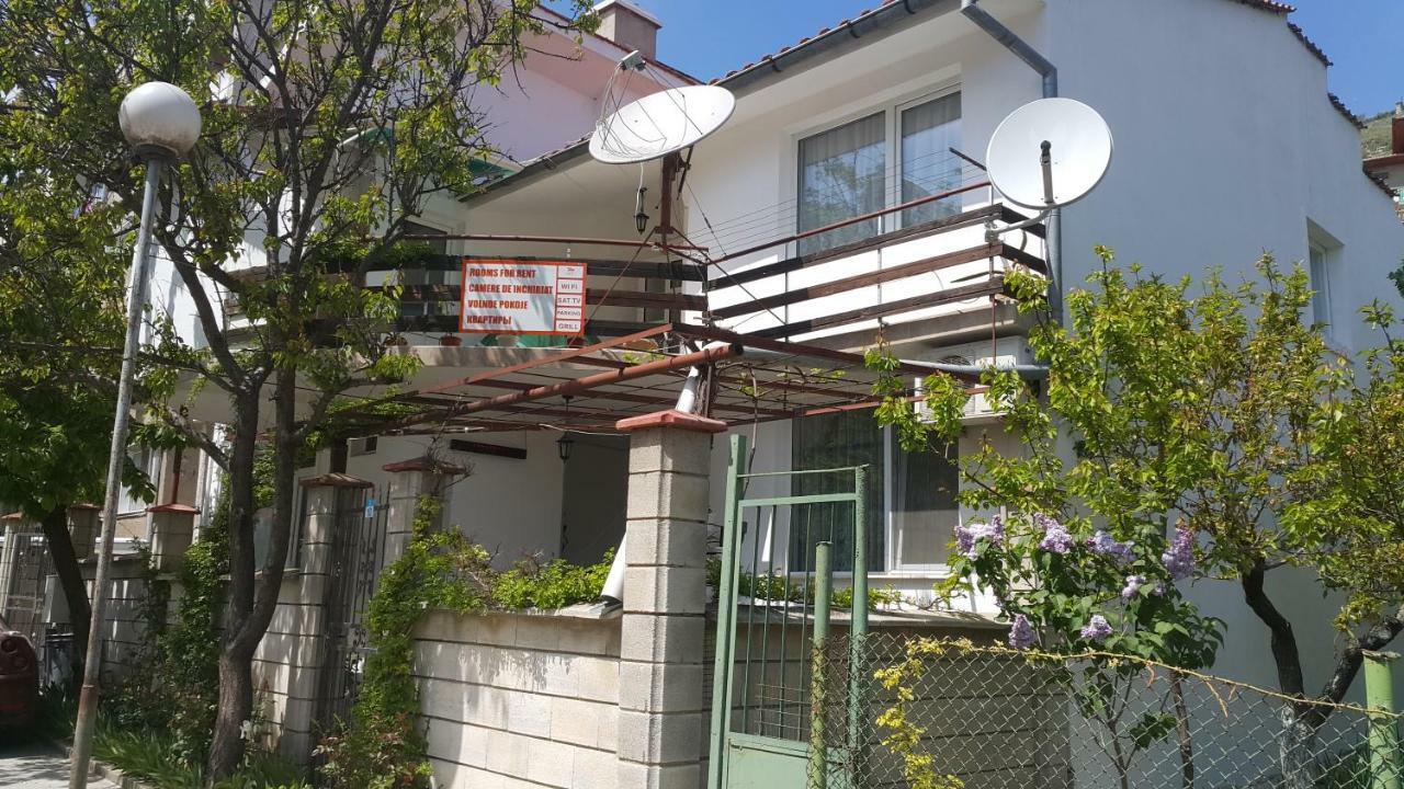 בלצ'יק Fema Guest House מראה חיצוני תמונה